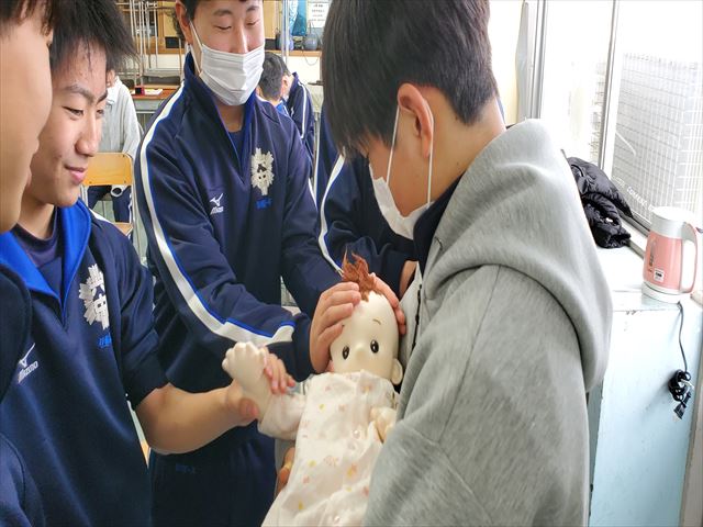 Vamos六中! 思春期講座で助産師さんから命の尊さを学ぶ! | 会津若松プラス