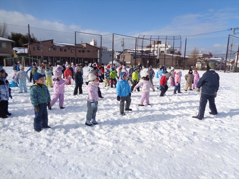 天候に恵まれ笑顔がいっぱい！雪上運動会・スキー教室 | 会津若松プラス